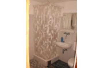 Croatia Privát Zavala, Exterior